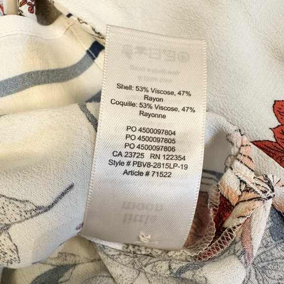 Aritzia Little Moon Floral Abelia Shirt and Pant Set - Picture 6 of 16